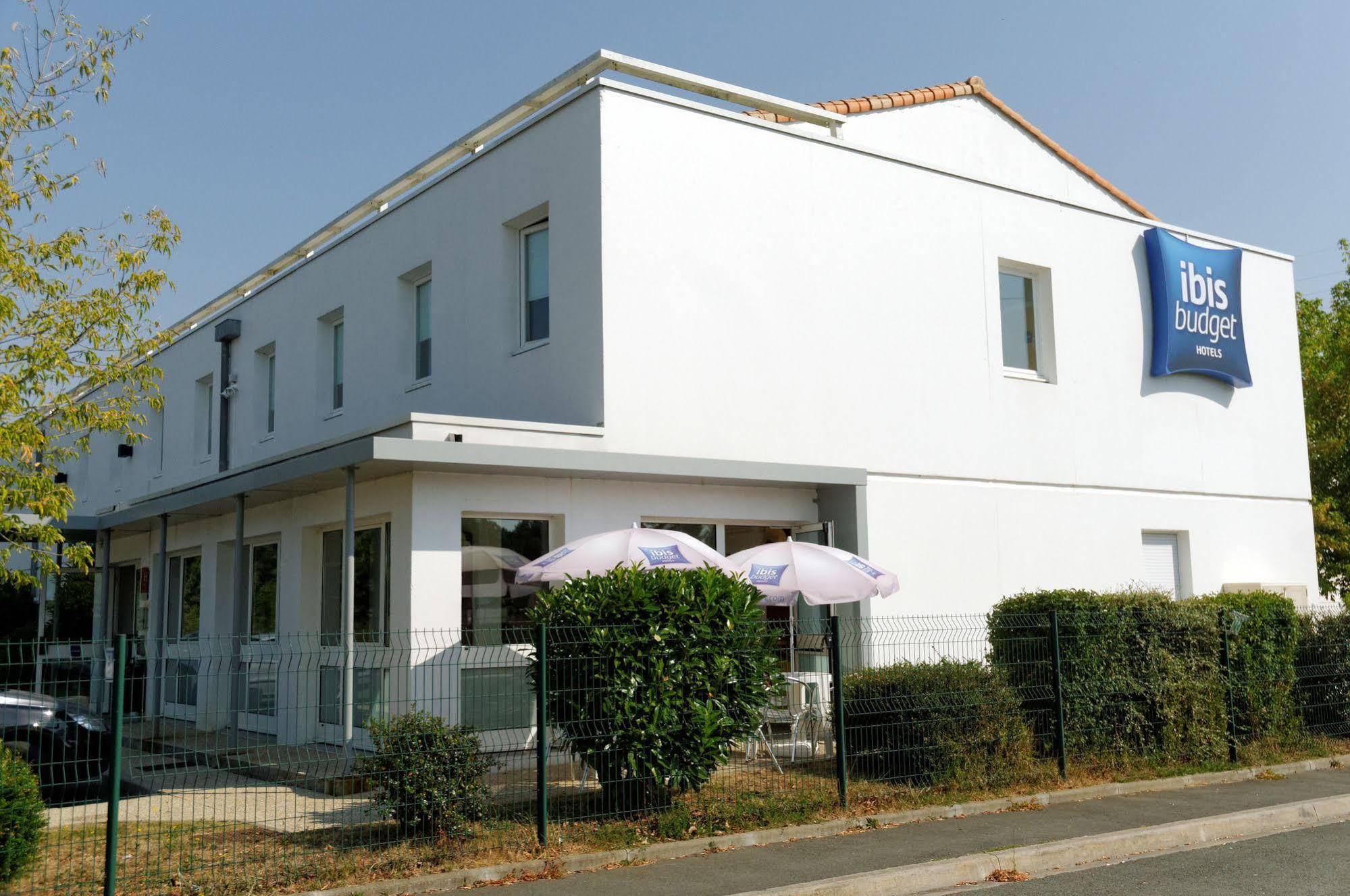 Ibis Budget Rochefort Exterior photo