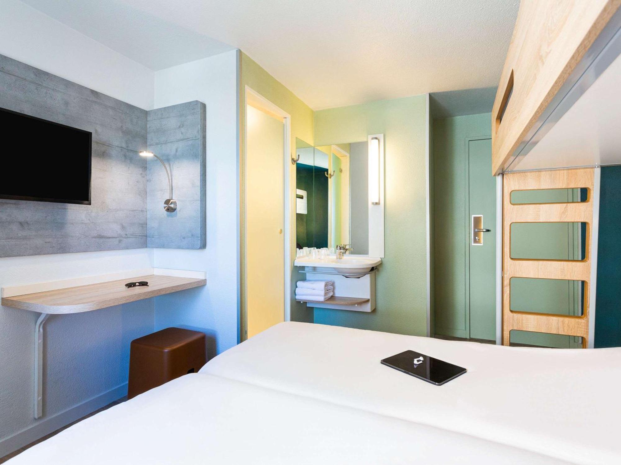 Ibis Budget Rochefort Exterior photo